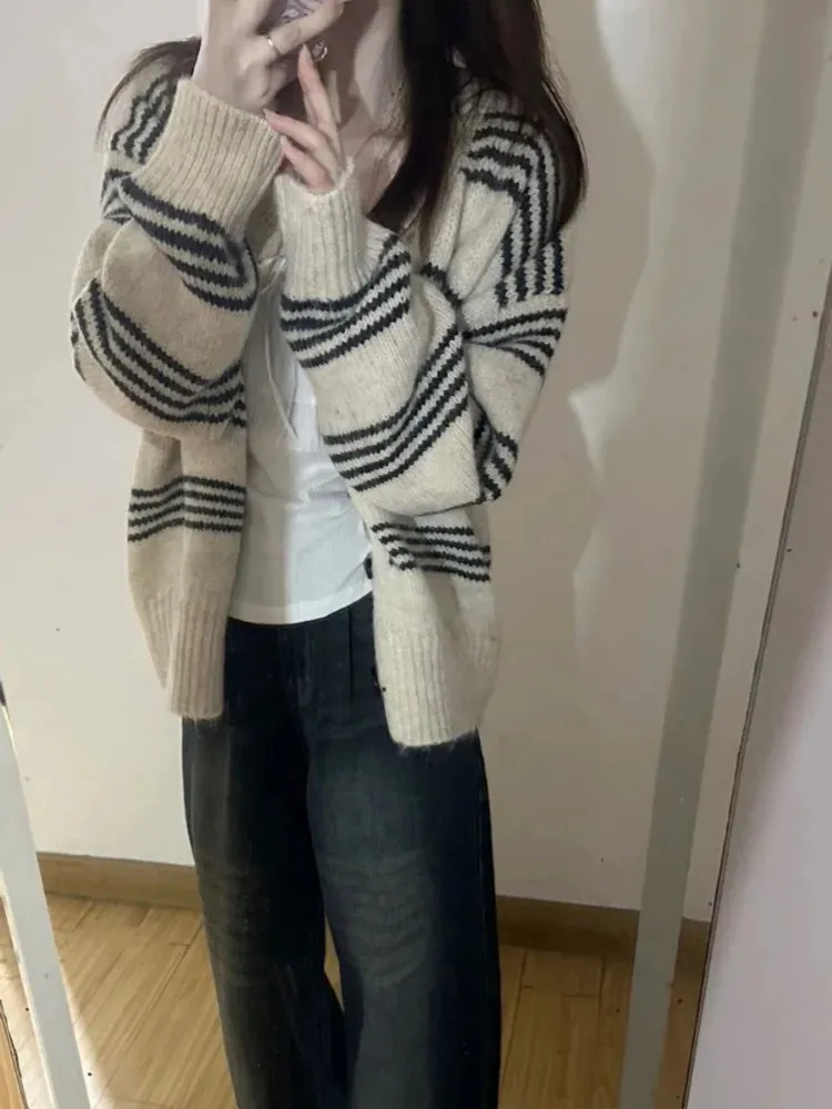Aiertu Patchwork Contrast Color Striped Knitted Cardigans Women Y2k Aesthetic Single Breasted Coats New Streetwear Casual Loose Sweater