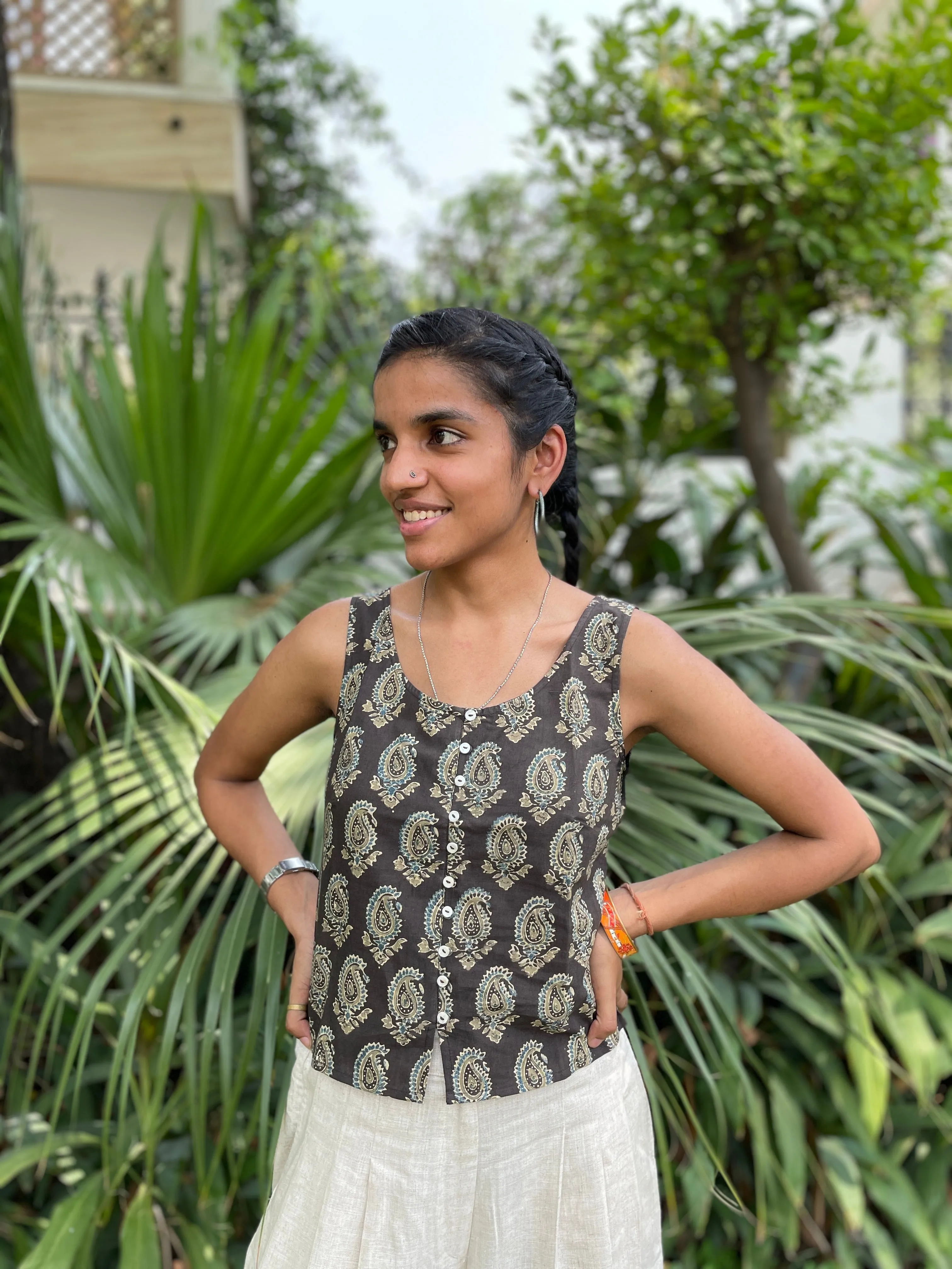Badi Elaichi Ajrakh Short Top