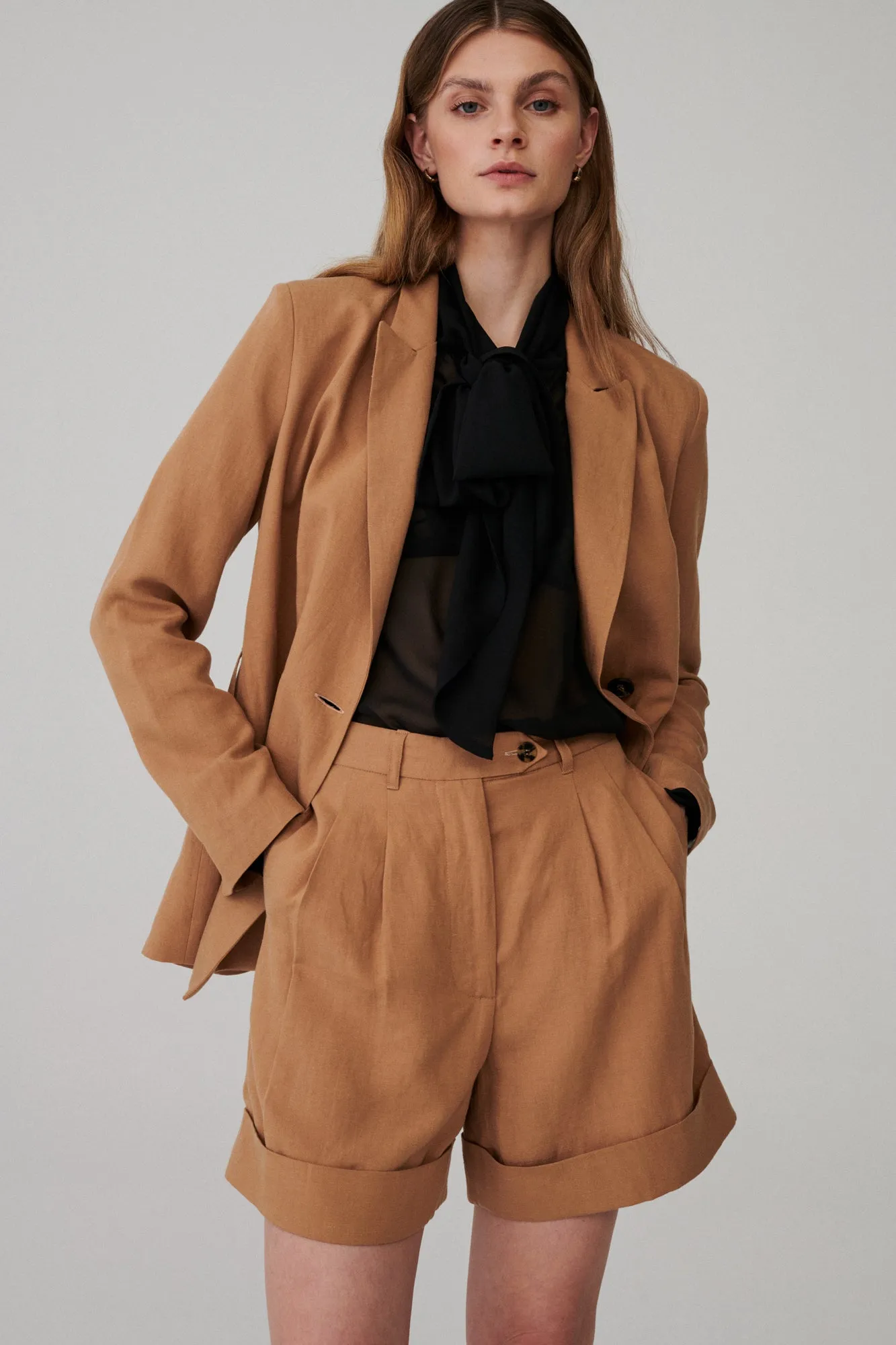 Blazer jacket in Tencel™ & linen / 18 / 07 / savanna