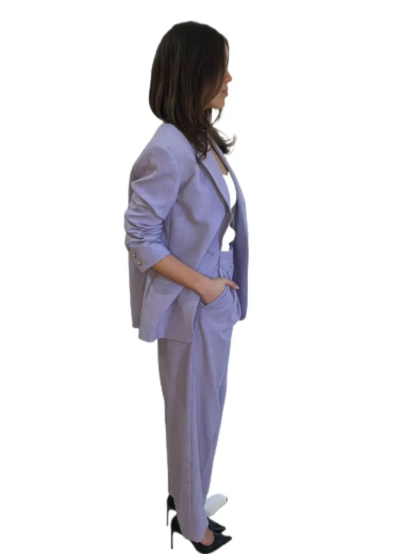 Camilla & Marc Lavendar Pants Suit. Size: Pants 6. Blazer 4