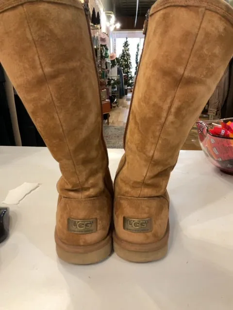 {{ClientCode}} TAN UGG BOOTS, 8