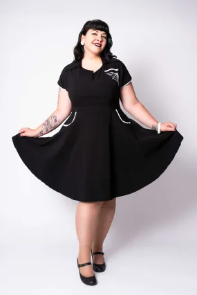 Deadbeat dress - black with spiderwebs