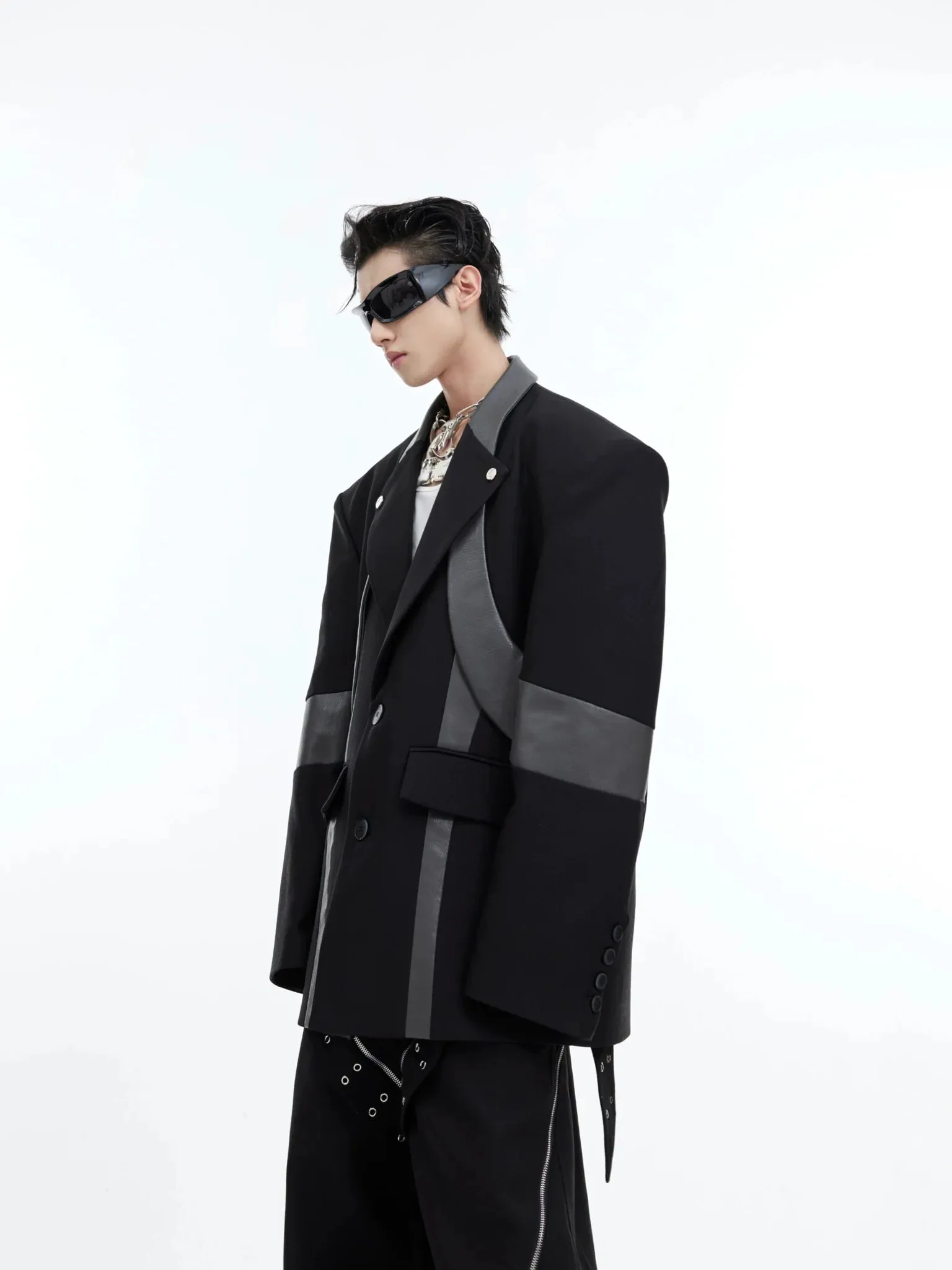 Deconstructed Shoulder-Pad Suit Jacket | Metallic Detail Blazer for Men