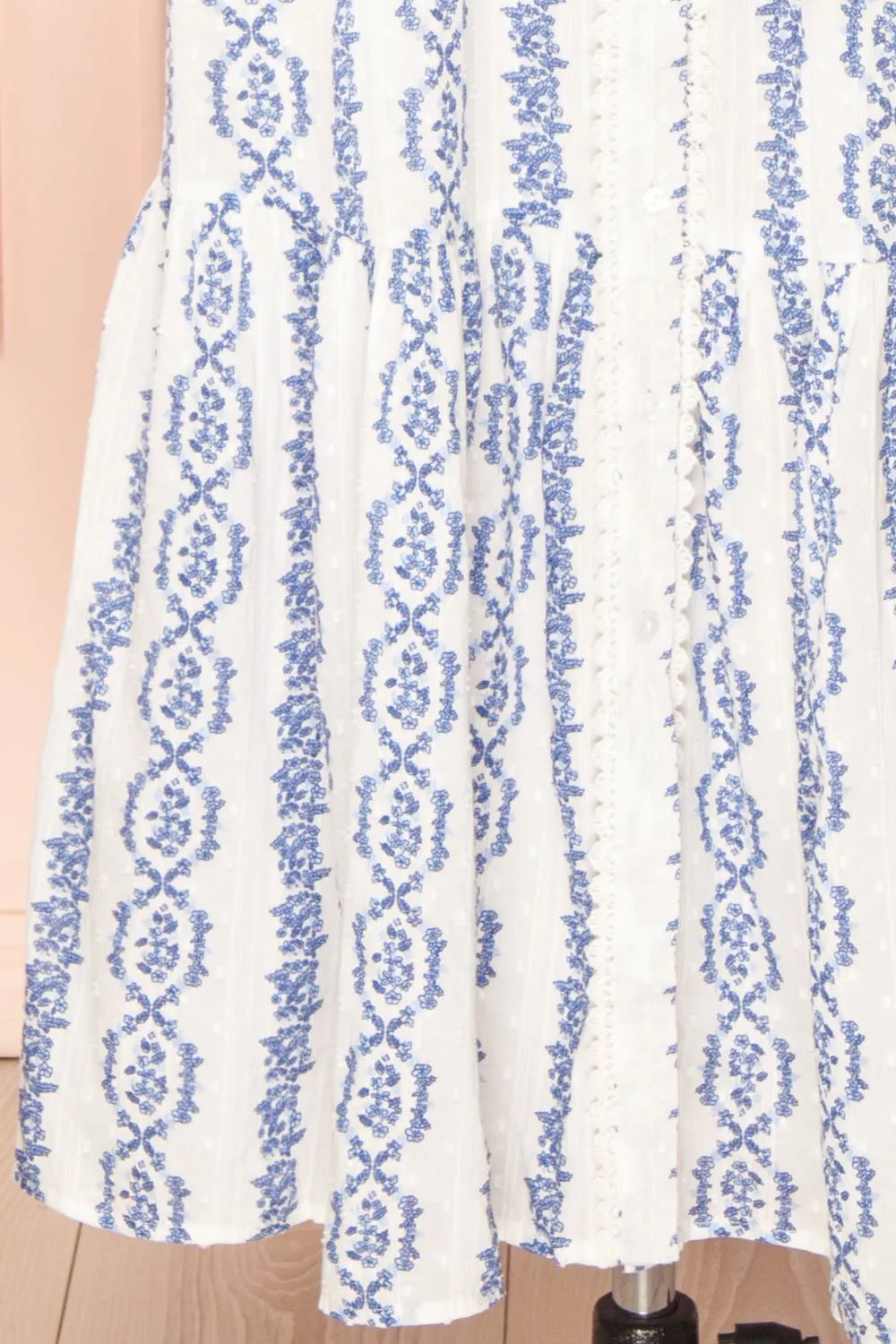 Eliris | Long Floral White Dress w/ Long Sleeves