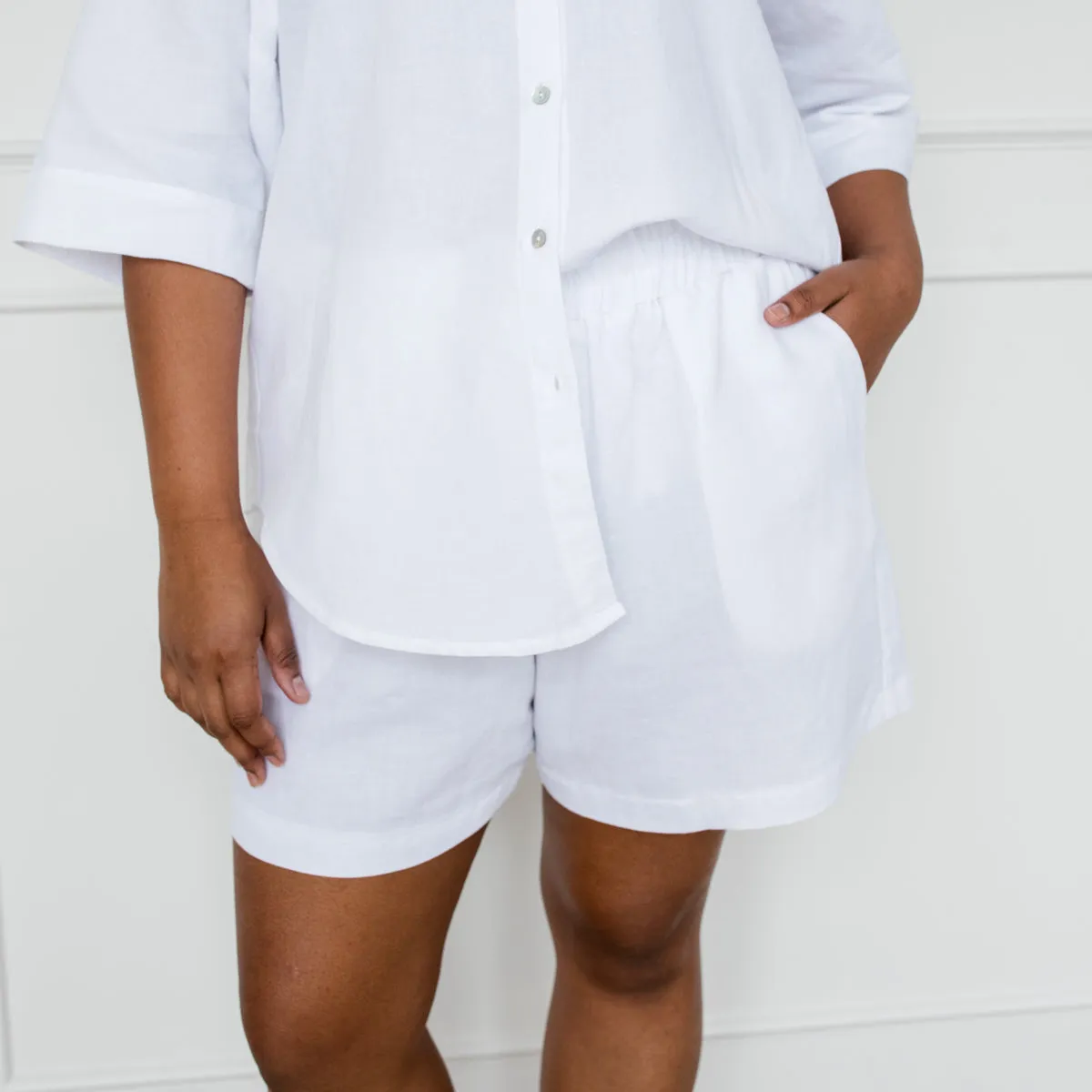 Emily cotton linen shorts - white