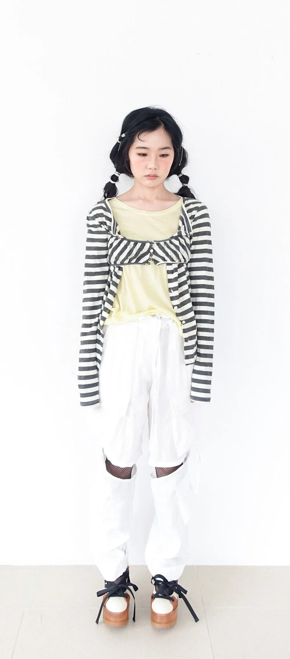 [FAERIE] SS 24 (fa.er.ie) stripe button cardigan (charcoal)