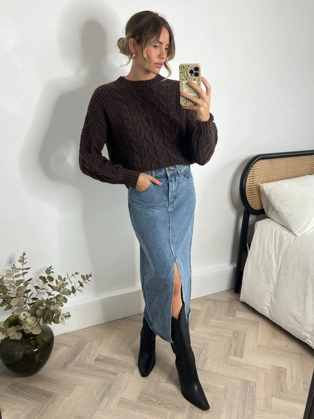 Juniper Chunky Cable Knit Jumper / Chocolate