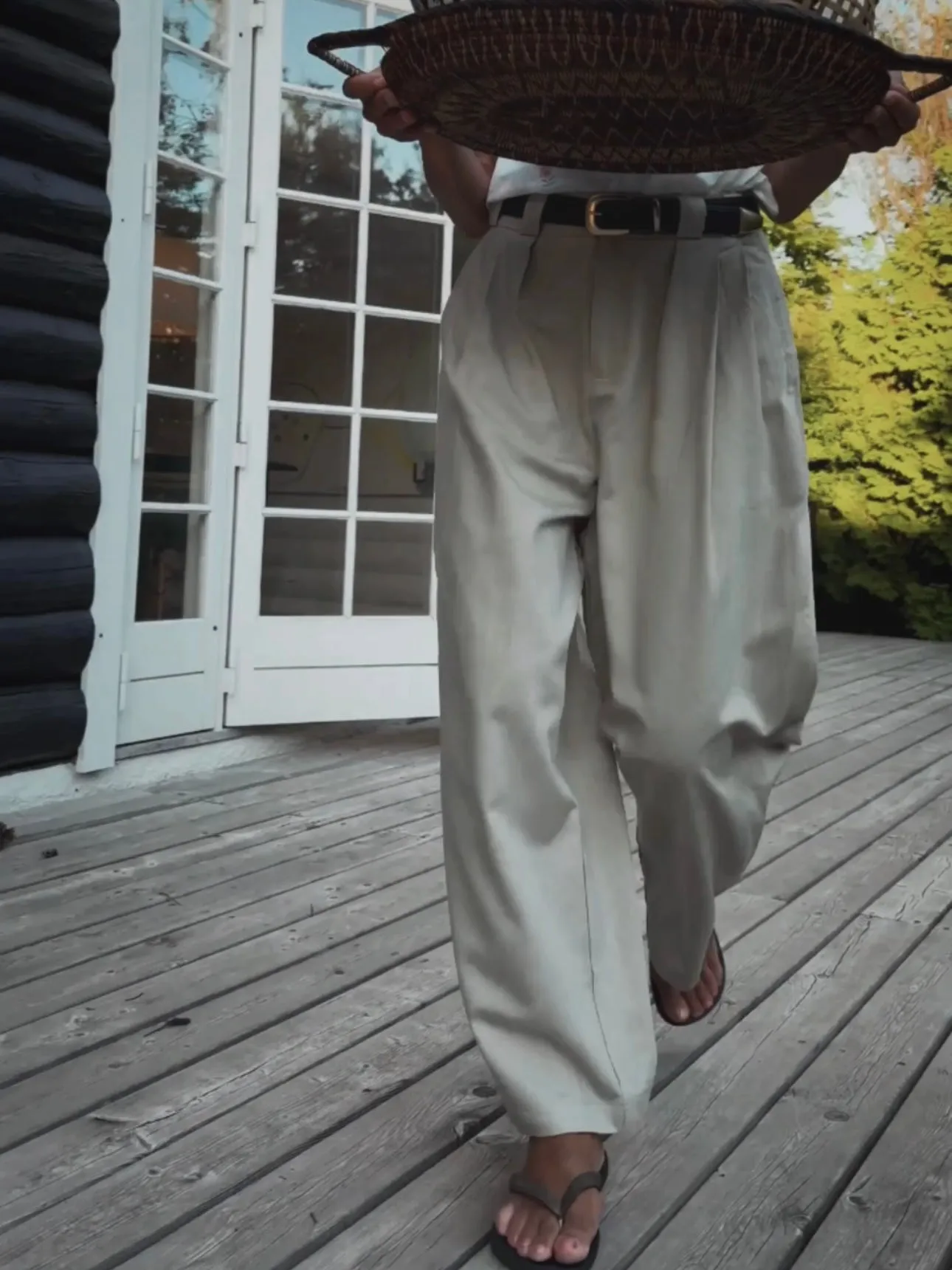LOOSE CHINO WITH BELT - LIGHT SAND