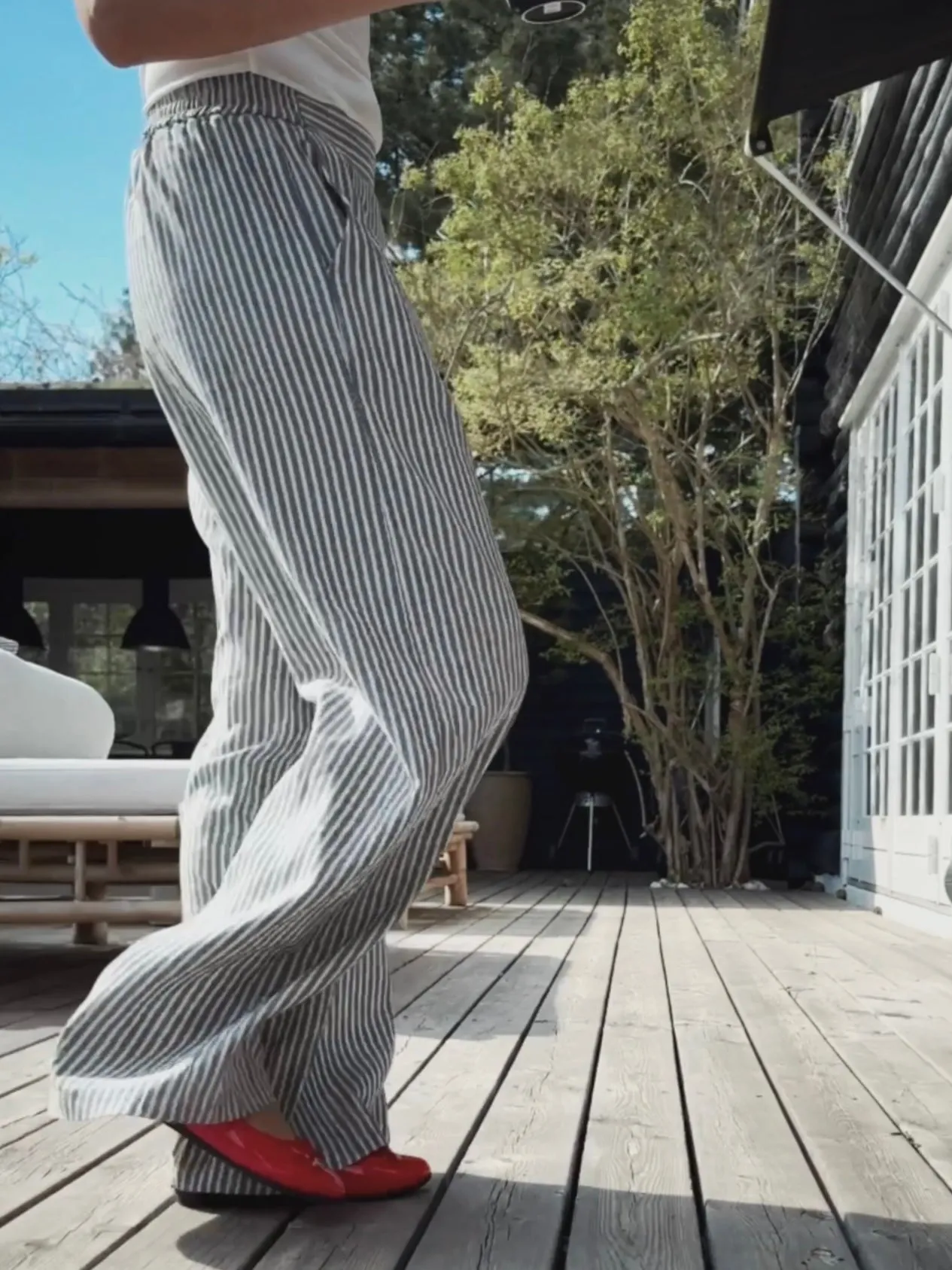 LOOSE STRIPED PANTS - BLUE/WHITE