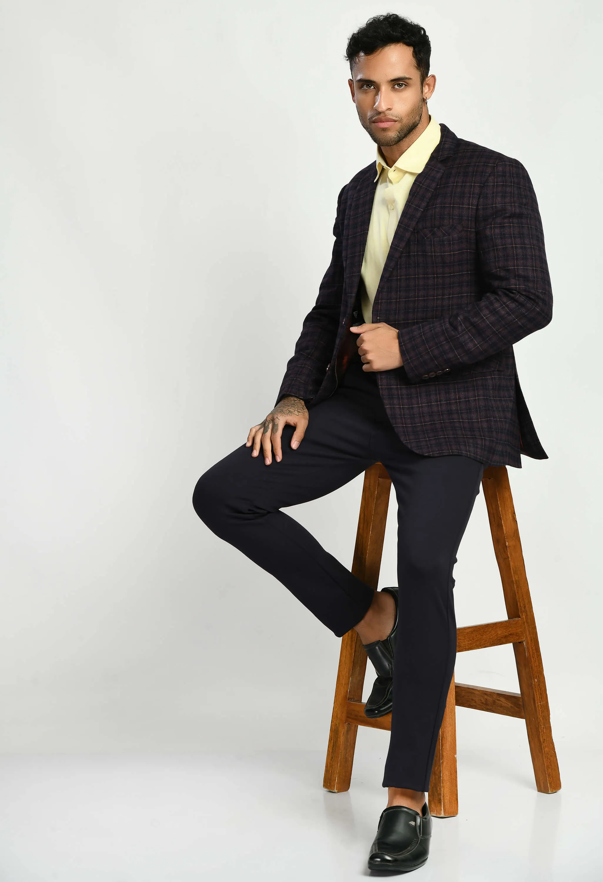 Maroon Single Breasted Blazer with Notched Lapel