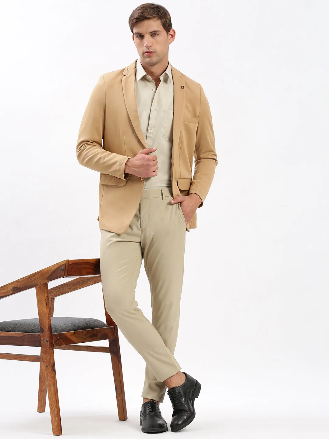 Men Notched Lapel Solid Beige Blazer