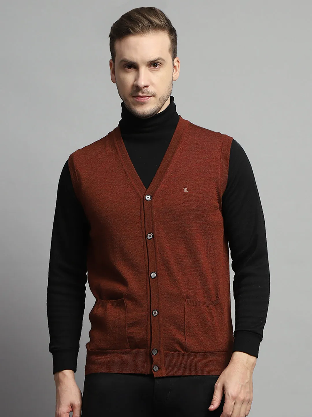 Men Rust Solid V Neck Sleeveless Cardigan