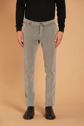 Milano Essential pantalone chino uomo in gabardina stretch special washing extra slim fit