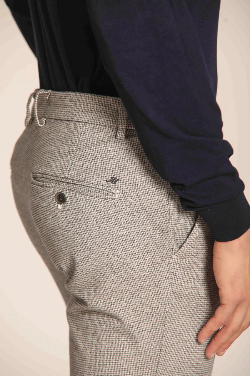 Milano pantalone chino uomo in gabardina stretch con fantasia pied de poule extra slim