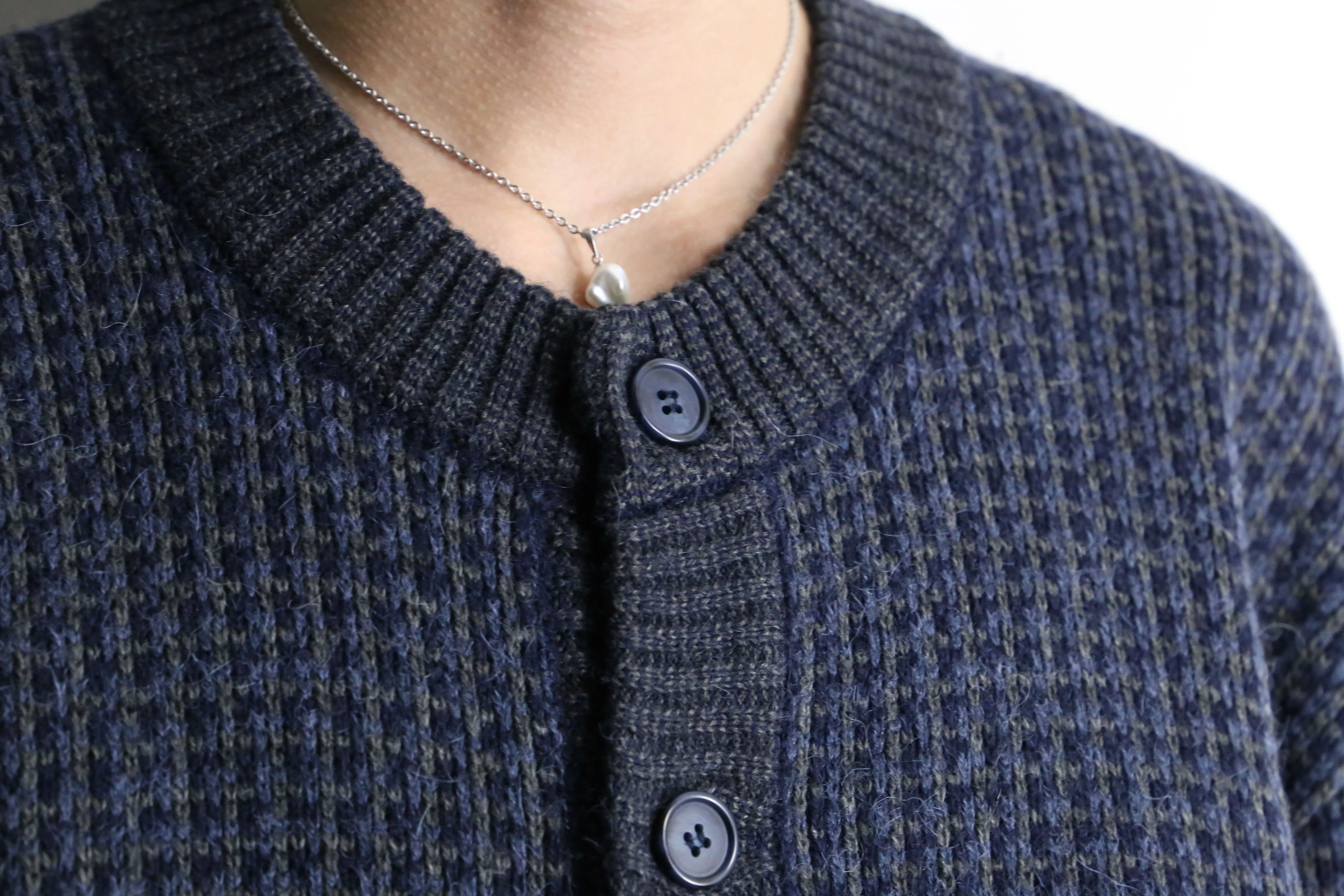 navy woven pattern loose knit jacket