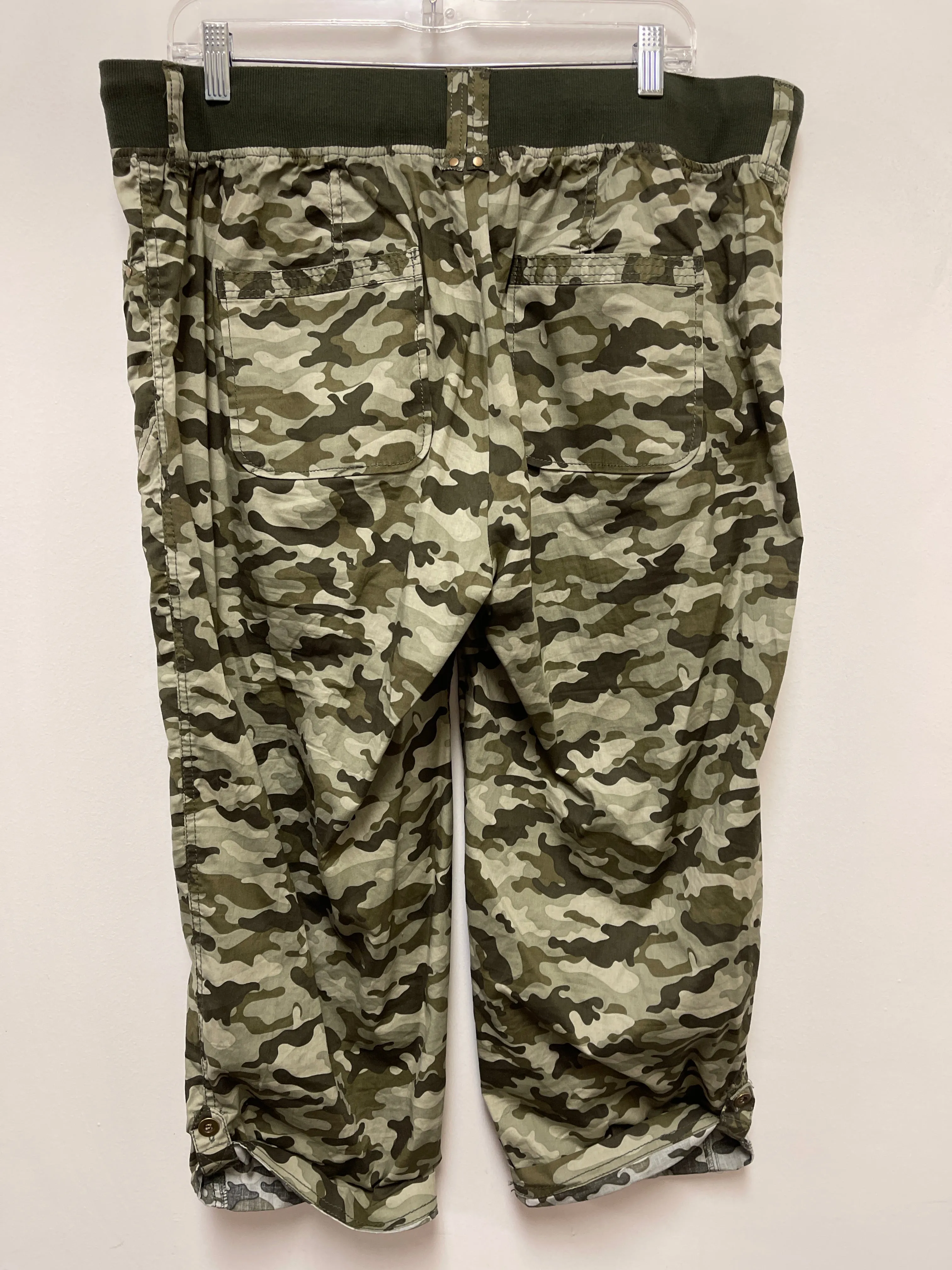 Pants Cargo & Utility By Clothes Mentor In Camouflage Print, Size: 14