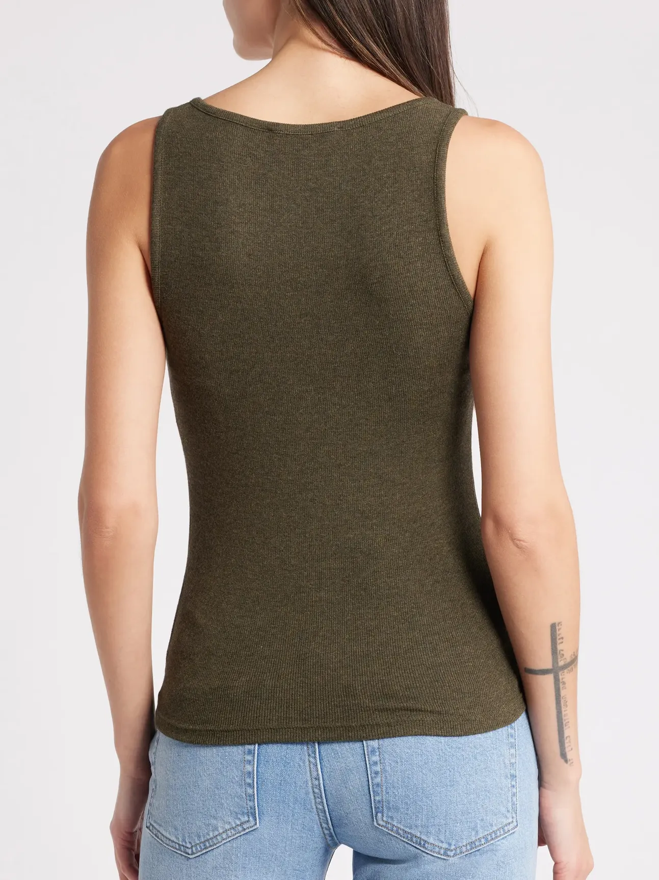Rib Scoop Button Tank