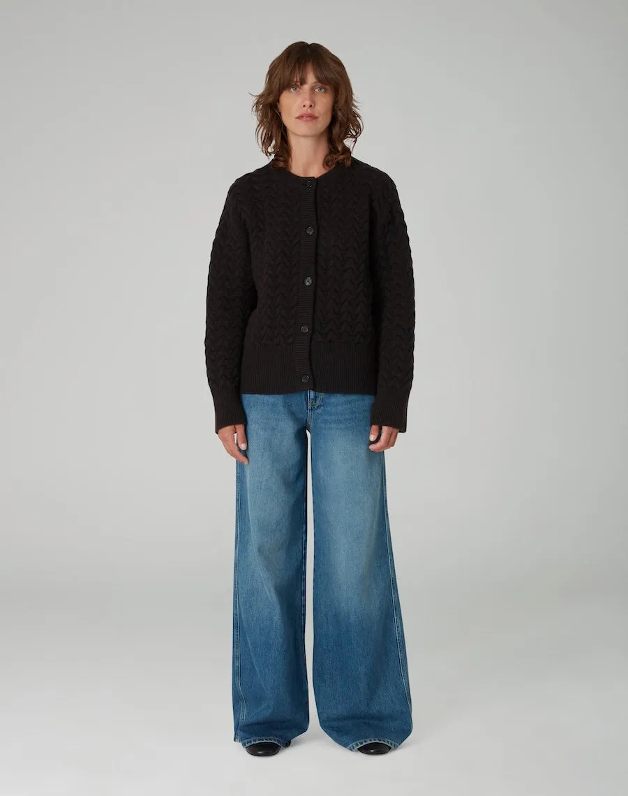 The BORDER CABLE Cardigan - Carob