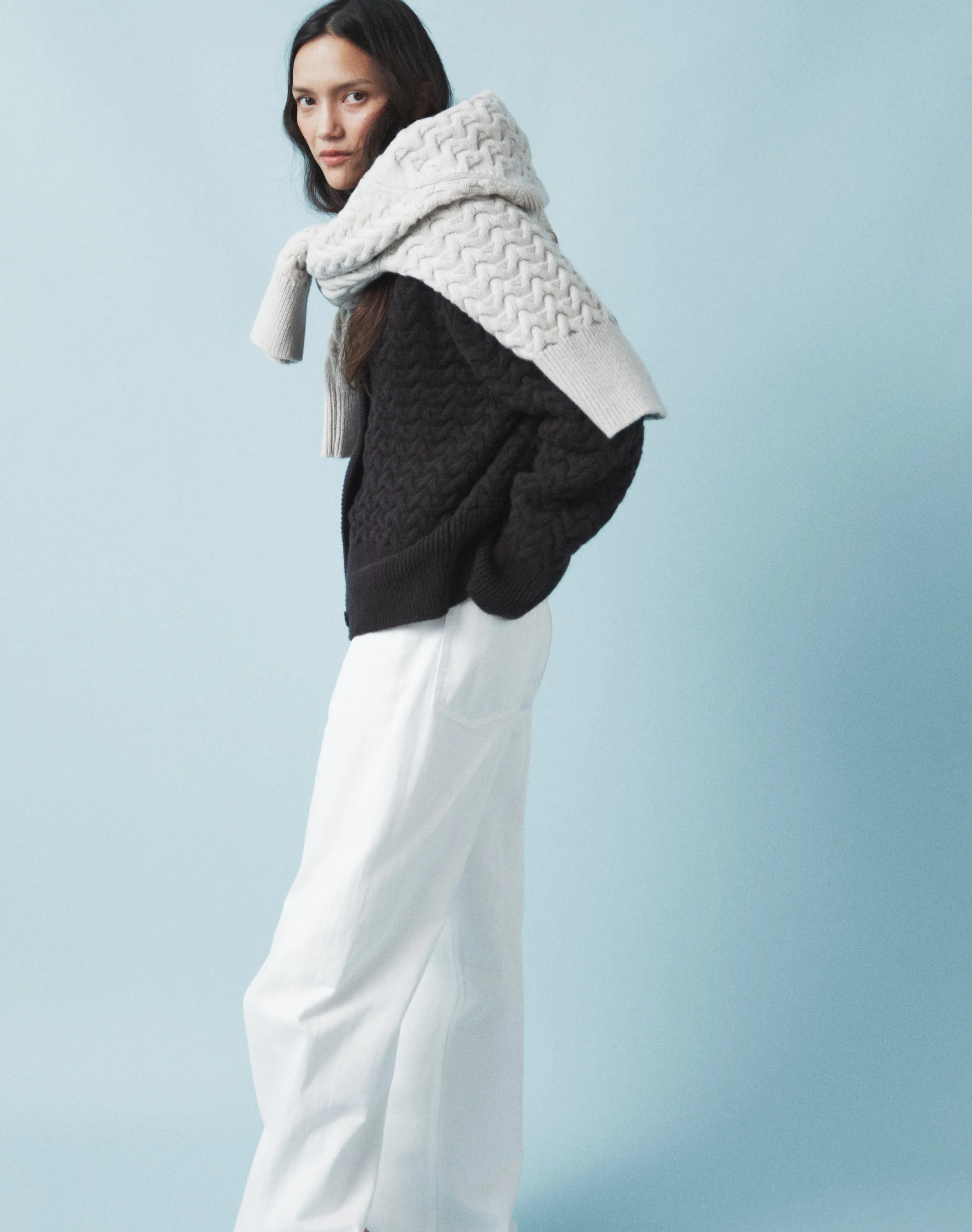 The BORDER CABLE Cardigan - Carob