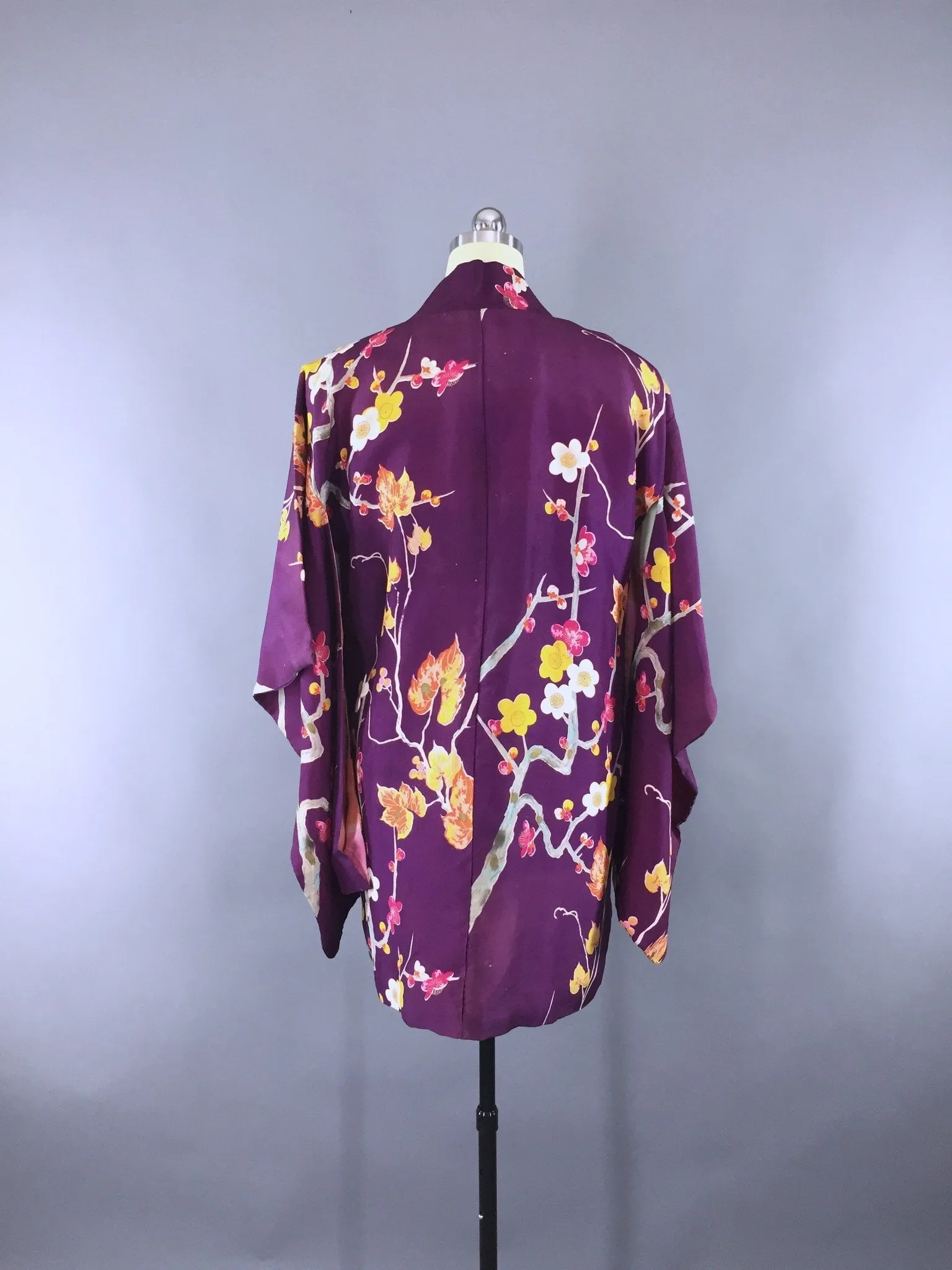 Vintage 1920s Silk Haori Kimono Cardigan / Purple Floral Print