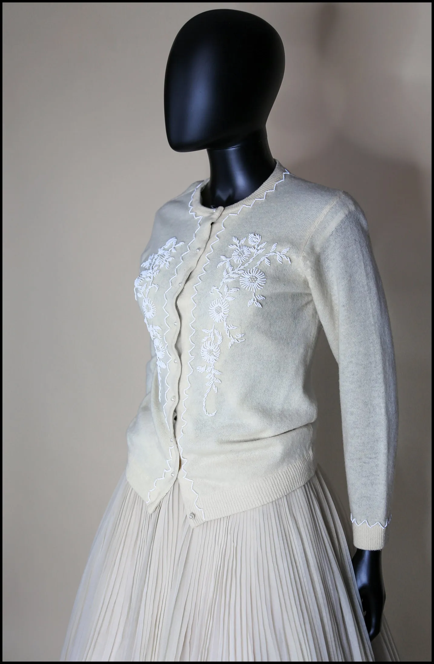 Vintage 1960s Cream Lambswool Beaded Cardigan