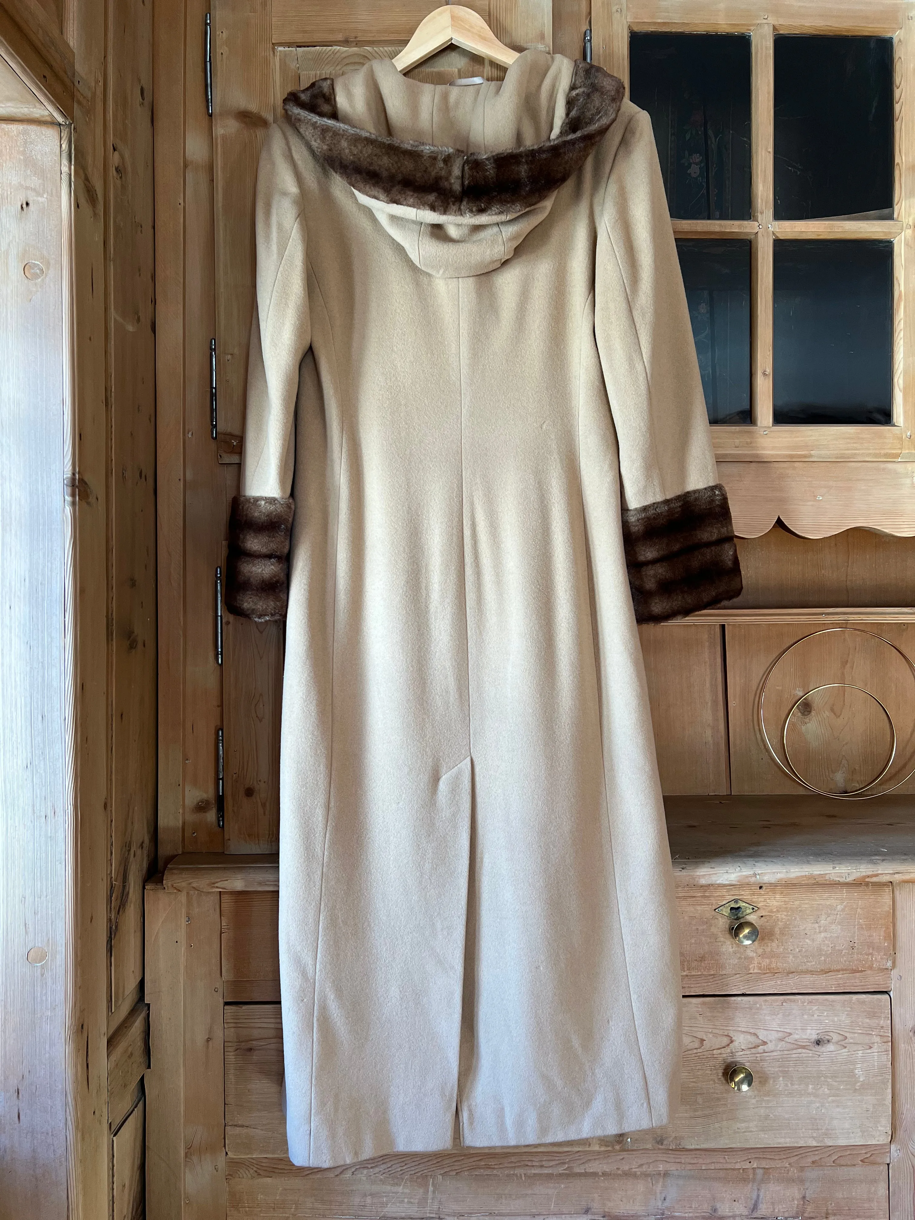 Vtg Wool Coat With Hoodie