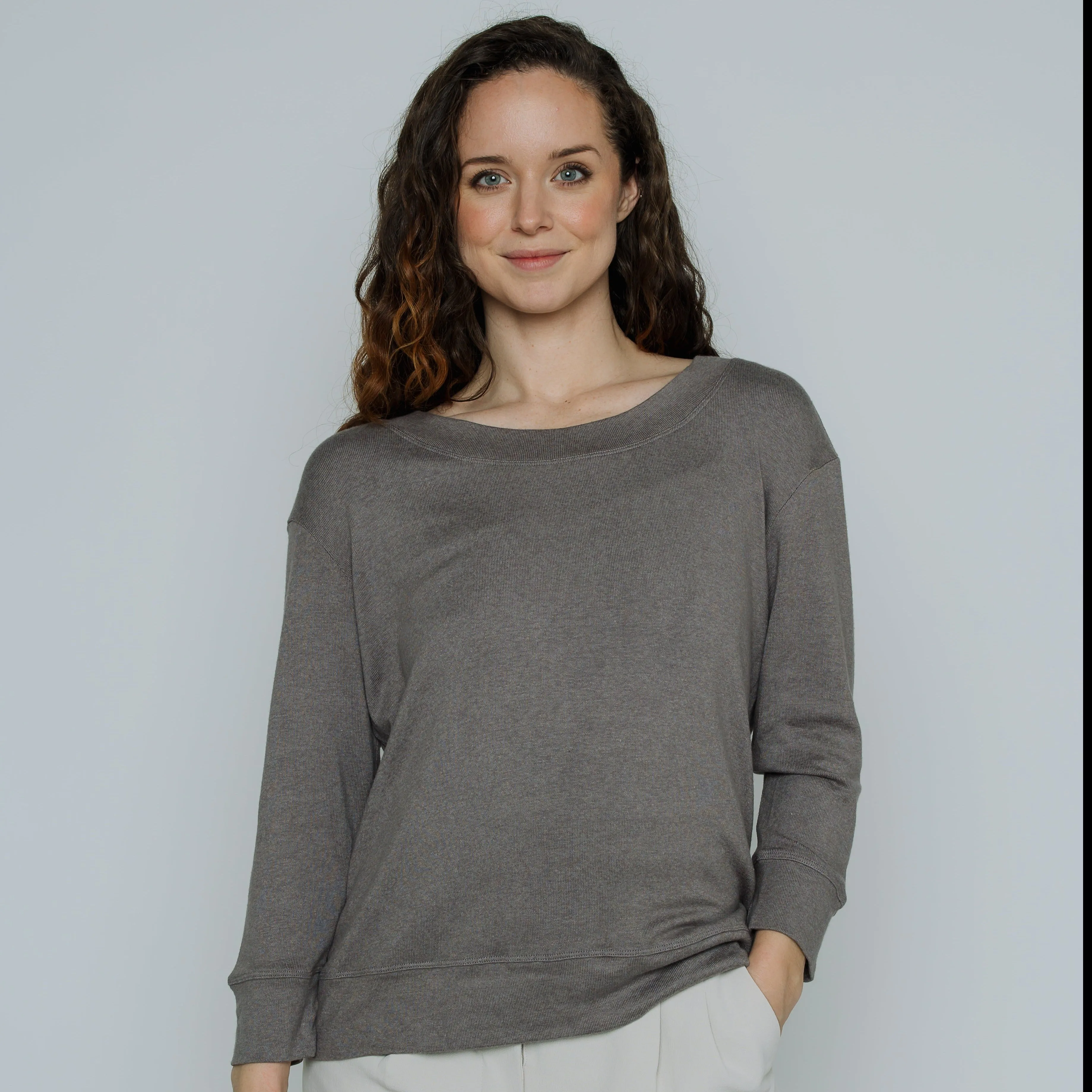 Wanda Scoop Neck Sweater (Mink Grey)