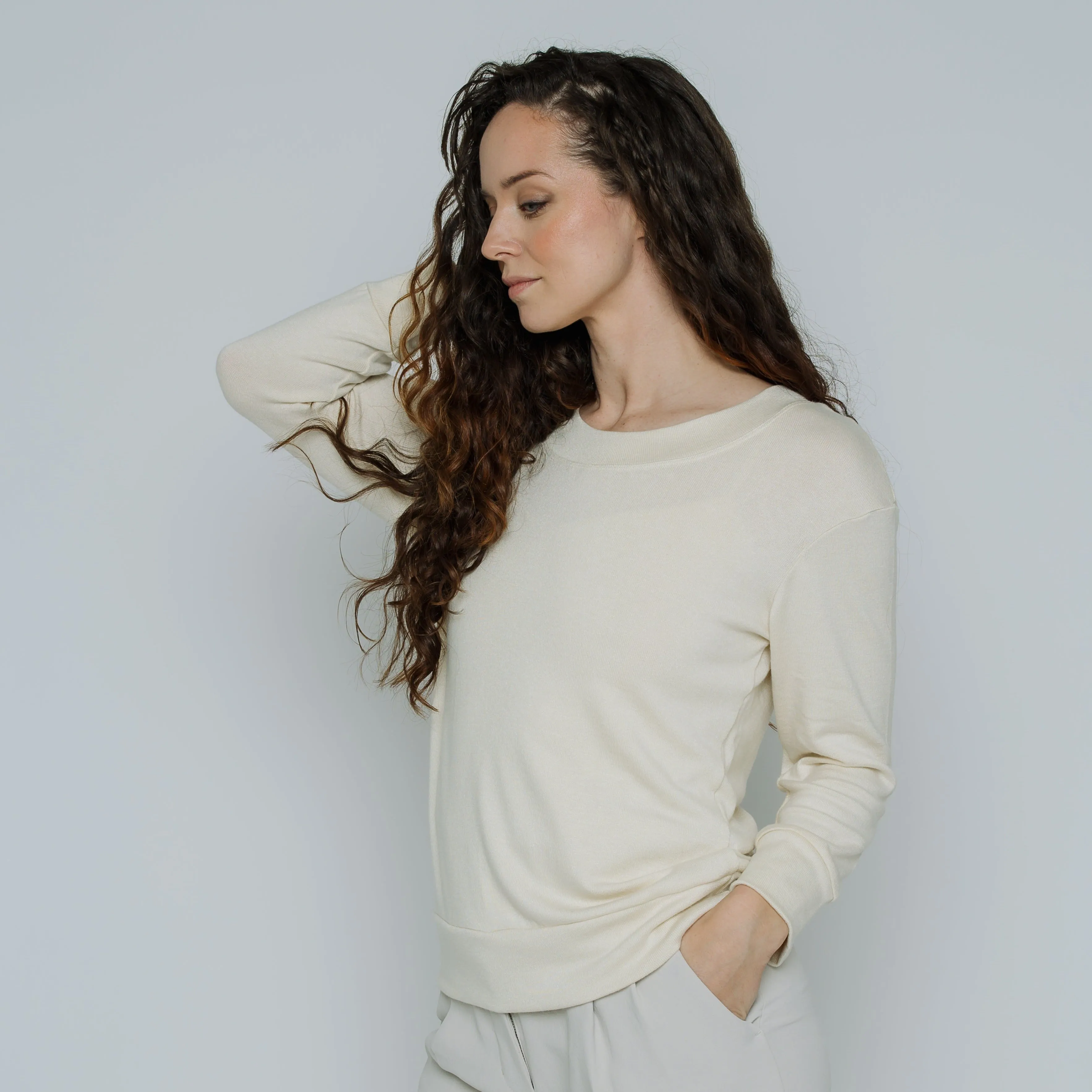 Wanda Scoop Neck Sweater (White)