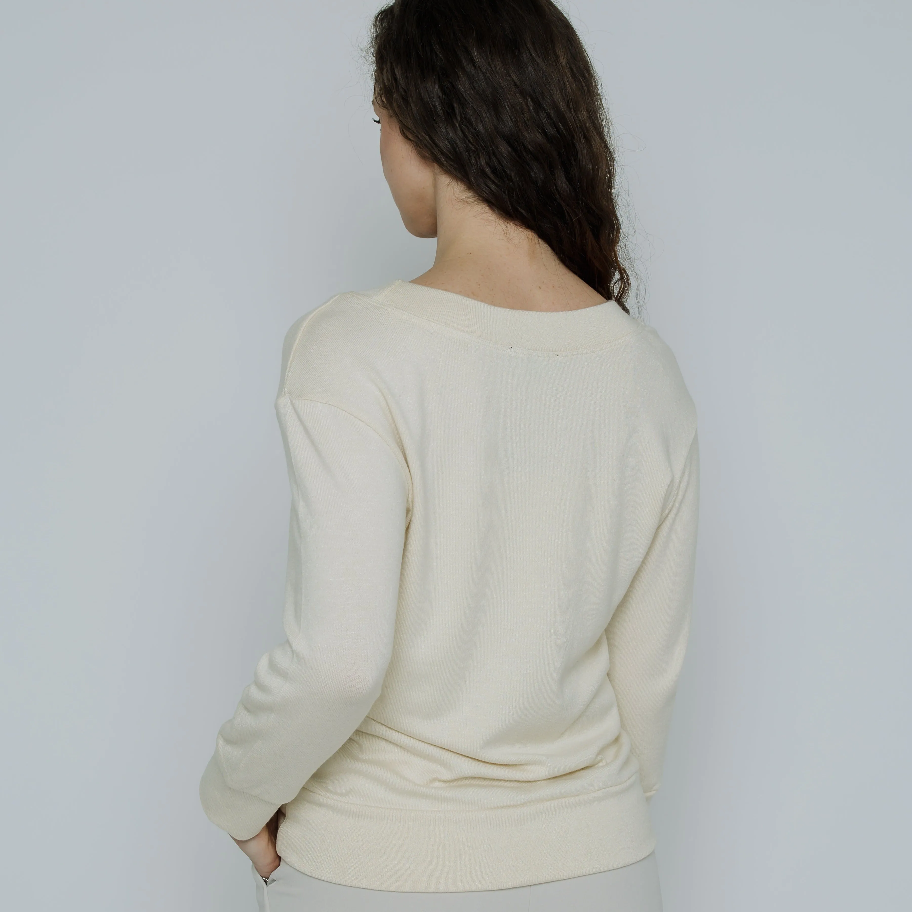 Wanda Scoop Neck Sweater (White)