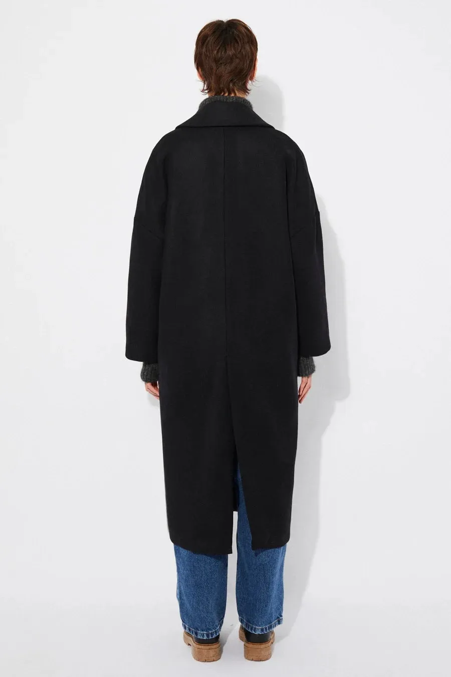 wool coat - cedar - black